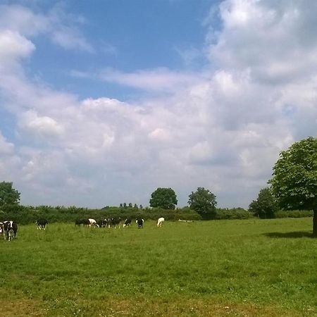 Battens Farm Cottages B&B Yatton Keynell Esterno foto