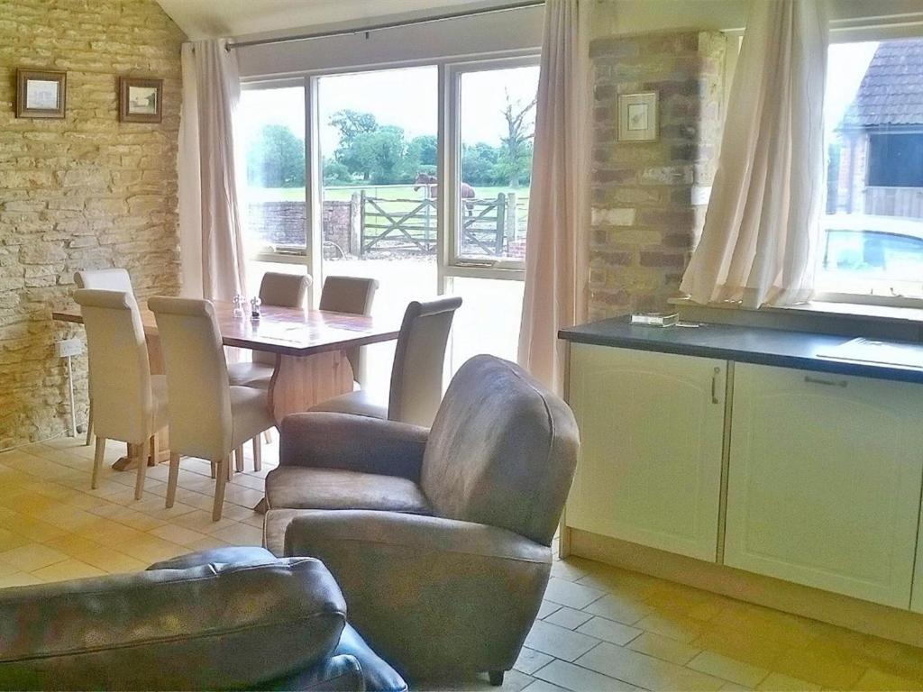Battens Farm Cottages B&B Yatton Keynell Esterno foto